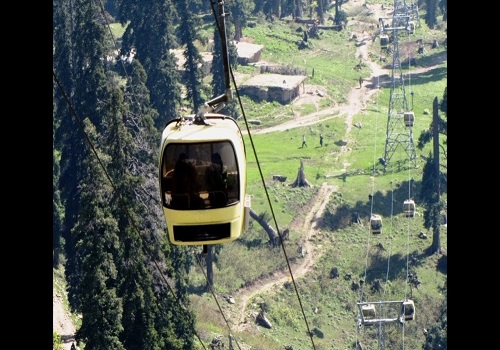 J&K`s Gulmarg Gondola cable car project earns record Rs 110 cr in FY 2023-24